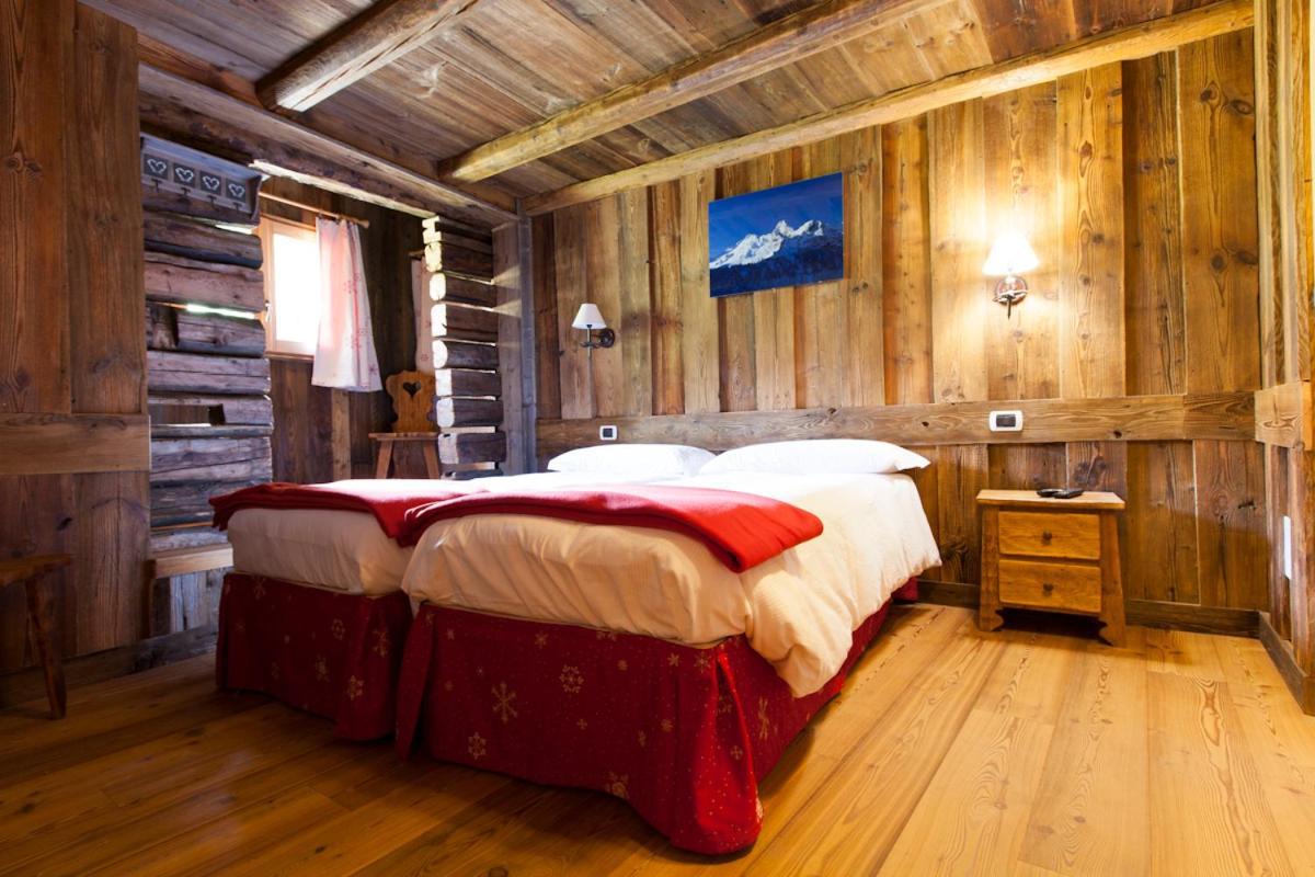 L' Aroula Rooms & Restaurant Champoluc Eksteriør bilde